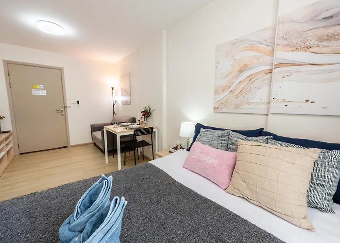 Appartement Elio Del Ray Bts Punnawithi Bangkok