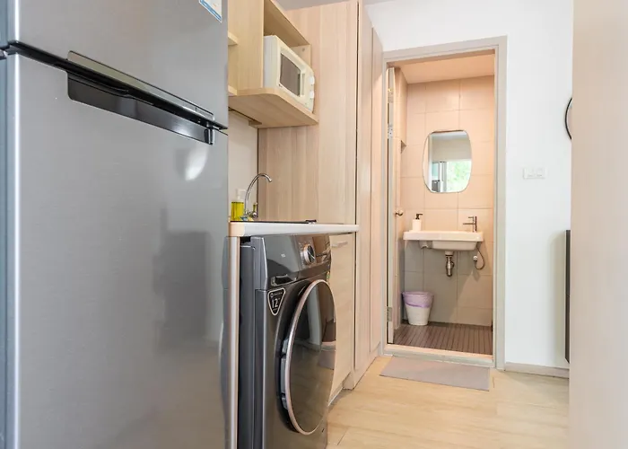 Appartement Elio Del Ray Bts Punnawithi Bangkok